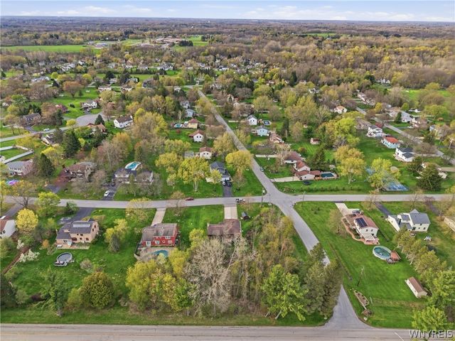 371 Elma Meadow Lane, Elma, NY 14059