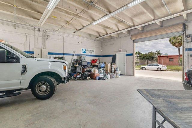 1420 Forsythe Road, West Palm Beach, FL 33405