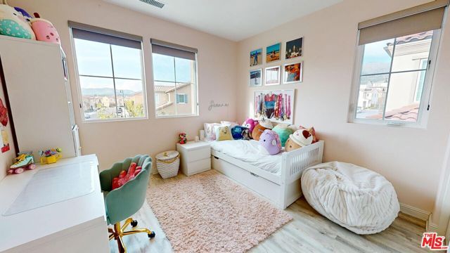 20607 W Chestnut Circle, Porter Ranch (los Angeles), CA 91326