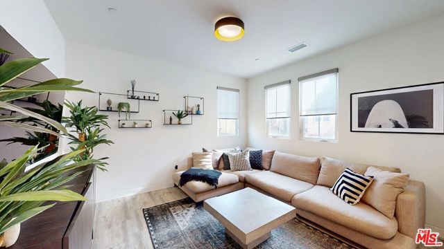 20607 W Chestnut Circle, Porter Ranch (los Angeles), CA 91326