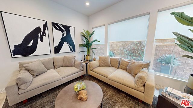 20607 W Chestnut Circle, Porter Ranch (los Angeles), CA 91326