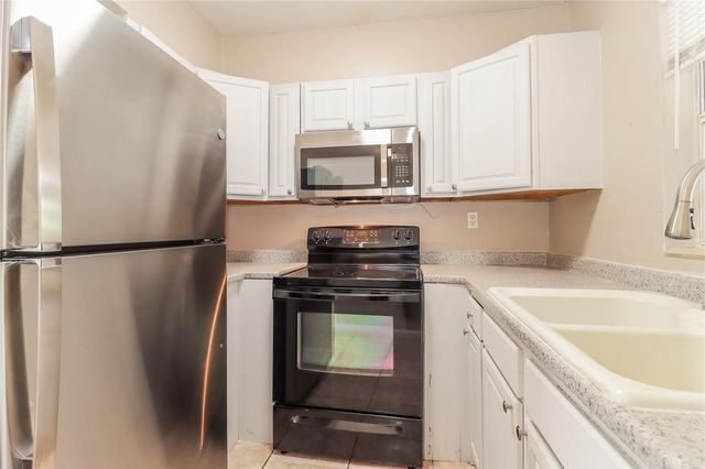 5103 MURRAY HILL DRIVE, Tampa, FL 33615