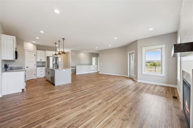 1276 200th Avenue, New Richmond, WI 54017