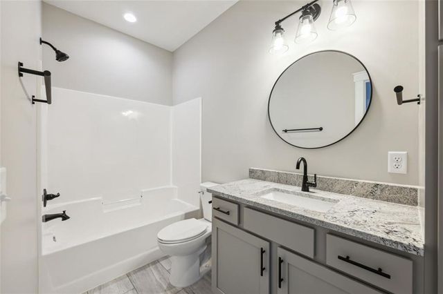 1276 200th Avenue, New Richmond, WI 54017