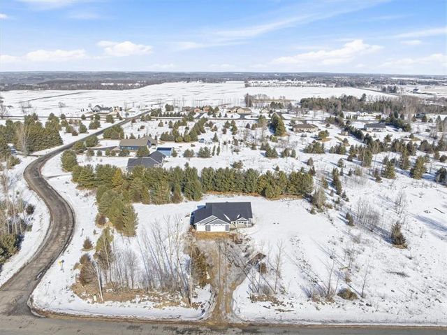 1276 200th Avenue, New Richmond, WI 54017