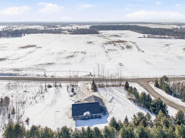 1276 200th Avenue, New Richmond, WI 54017