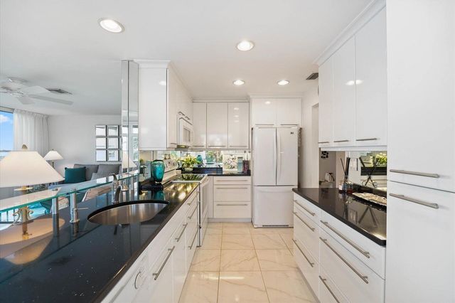2370 NE Ocean Boulevard A203, Stuart, FL 34996