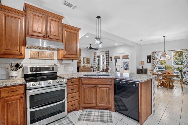 212 Dove Hill Lane, Weatherford, TX 76088