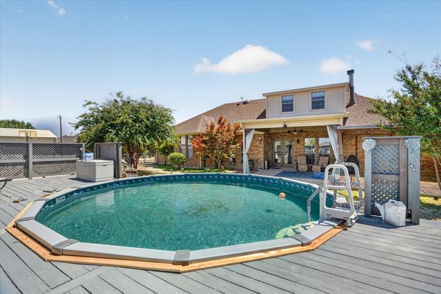 212 Dove Hill Lane, Weatherford, TX 76088