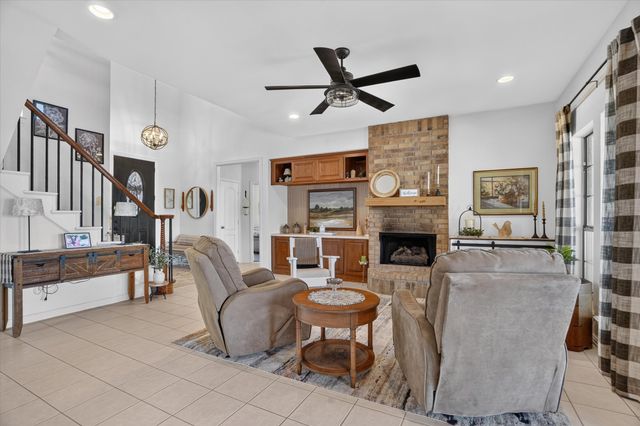 212 Dove Hill Lane, Weatherford, TX 76088