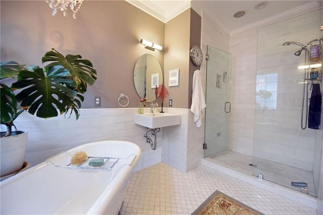 265 CARLYLE PARK NE Drive, Atlanta, GA 30307