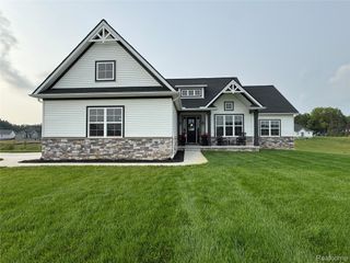 12427 Janes Landing, Green Oak Township, MI 48178