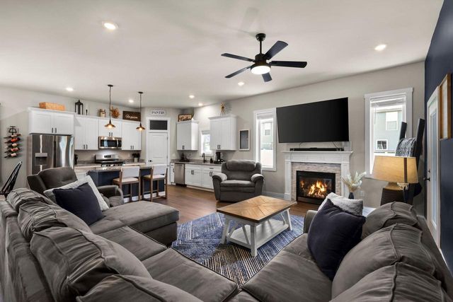 313 Cherry Street, Edgerton, WI 53534