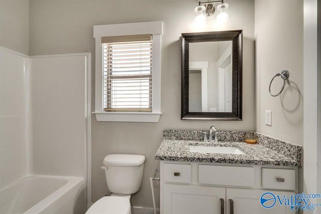 17187 Calcite Drive, Athens, AL 35613