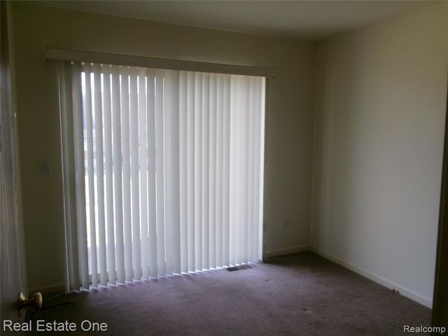 62181 Arlington Circle 4, South Lyon, MI 48178