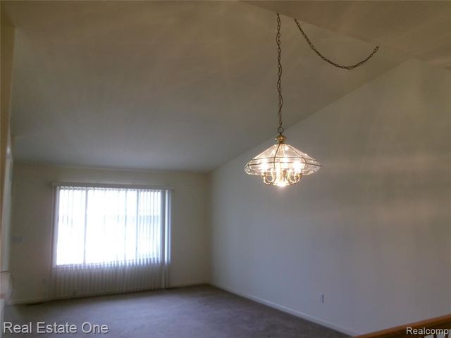 62181 Arlington Circle 4, South Lyon, MI 48178