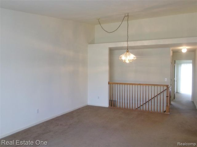 62181 Arlington Circle 4, South Lyon, MI 48178