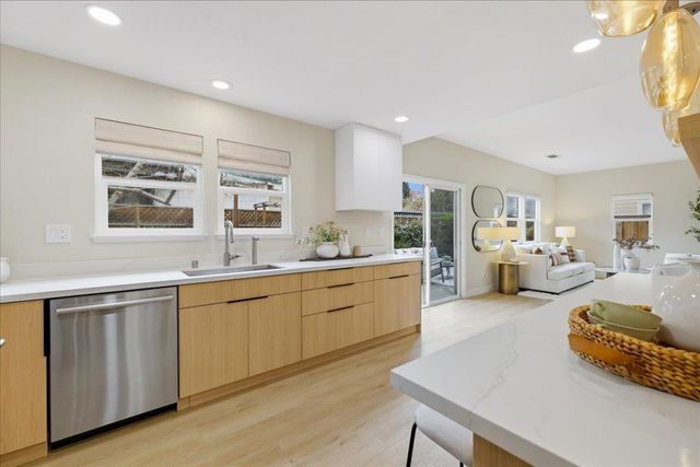 217 Heartwood Lane, Mountain View, CA 94041