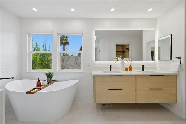 217 Heartwood Lane, Mountain View, CA 94041