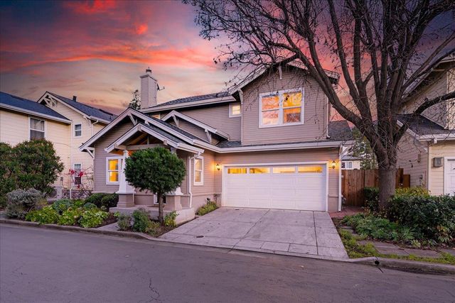 217 Heartwood Lane, Mountain View, CA 94041