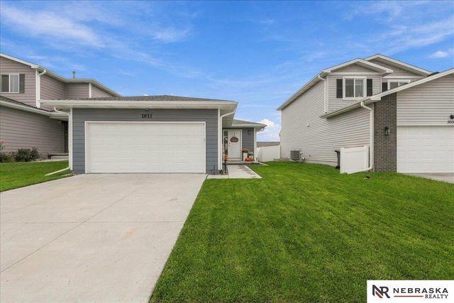 1611 SW 29th Street, Lincoln, NE 68522