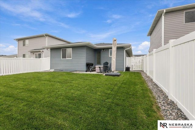 1611 SW 29th Street, Lincoln, NE 68522