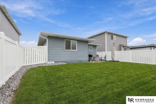 1611 SW 29th Street, Lincoln, NE 68522
