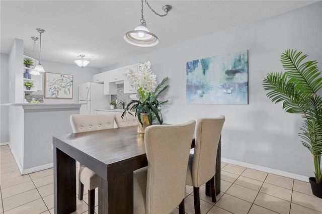 145 N PEARL LAKE CAUSEWAY 106, Altamonte Springs, FL 32714