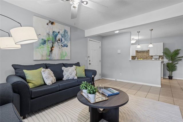 145 N PEARL LAKE CAUSEWAY 106, Altamonte Springs, FL 32714