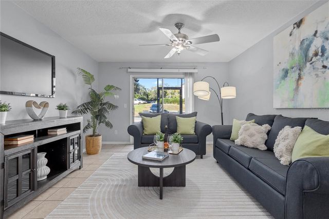 145 N PEARL LAKE CAUSEWAY 106, Altamonte Springs, FL 32714