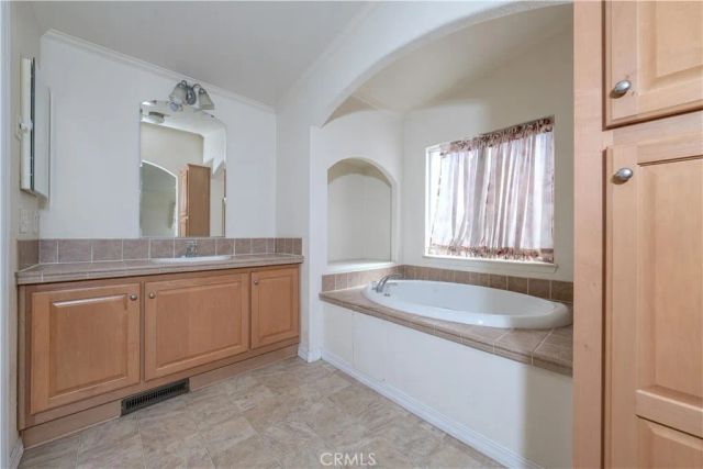 102 Pigeon, Fountain Valley, CA 92708