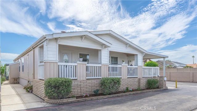 102 Pigeon, Fountain Valley, CA 92708
