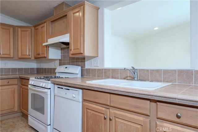 102 Pigeon, Fountain Valley, CA 92708