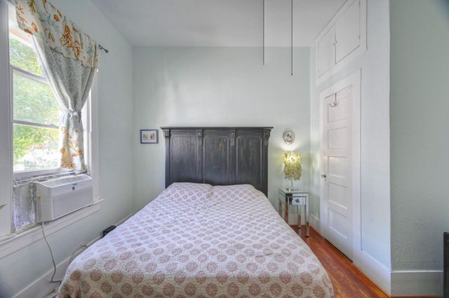3115 Avenue P 1/2, Galveston, TX 77550