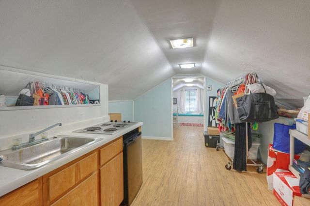 3115 Avenue P 1/2, Galveston, TX 77550