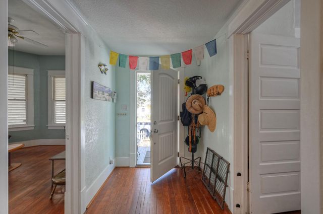3115 Avenue P 1/2, Galveston, TX 77550