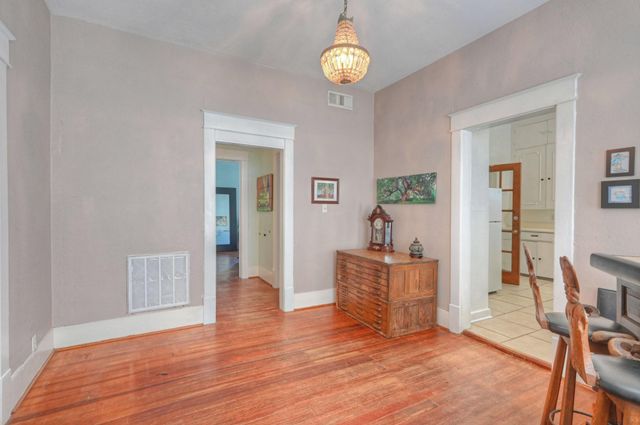 3115 Avenue P 1/2, Galveston, TX 77550