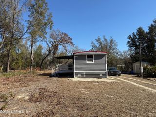 104 CHURCHILL Street, Interlachen, FL 32148