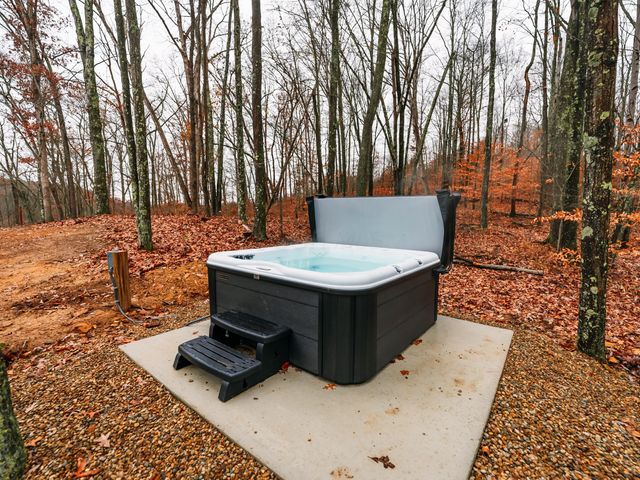 11380 Opossum Hollow Road, Rockbridge, OH 43149