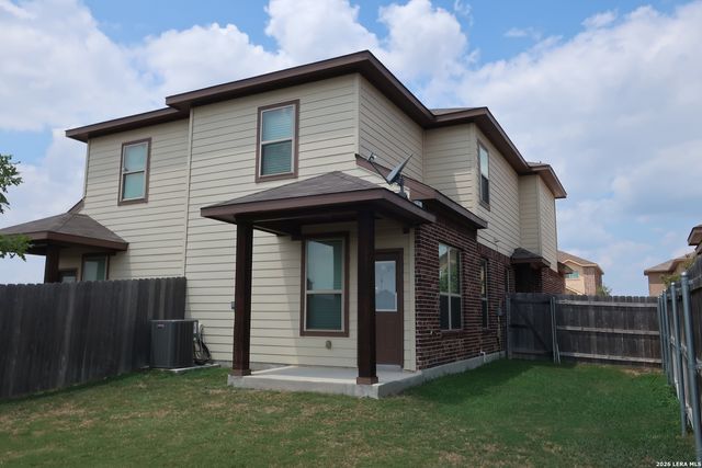 310 CREEKSIDE CURV, New Braunfels, TX 78130