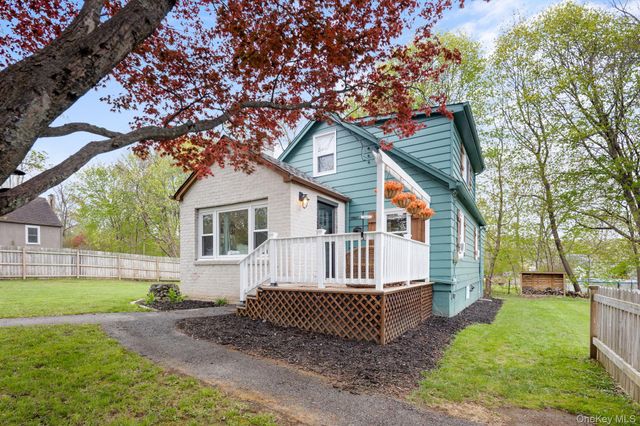 17 Heathcote Road, Carmel, NY 10512