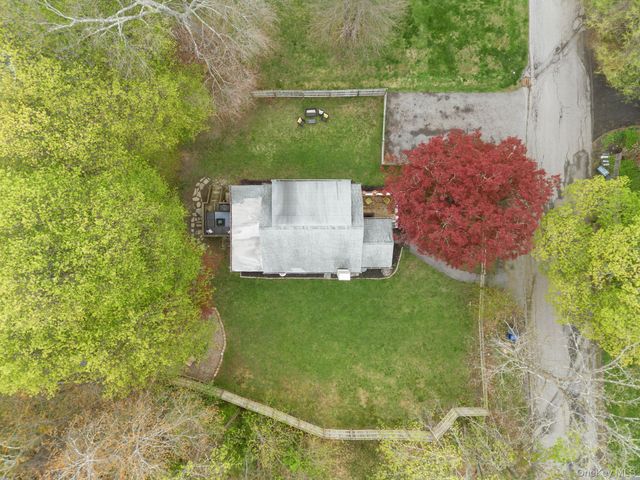 17 Heathcote Road, Carmel, NY 10512
