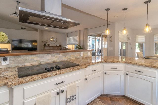 1824 E Lester Avenue, Fresno, CA 93720