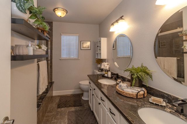 1824 E Lester Avenue, Fresno, CA 93720