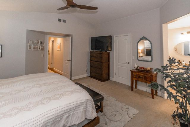 1824 E Lester Avenue, Fresno, CA 93720