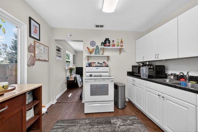 306 E HYDRANGIA STREET, Tampa, FL 33612