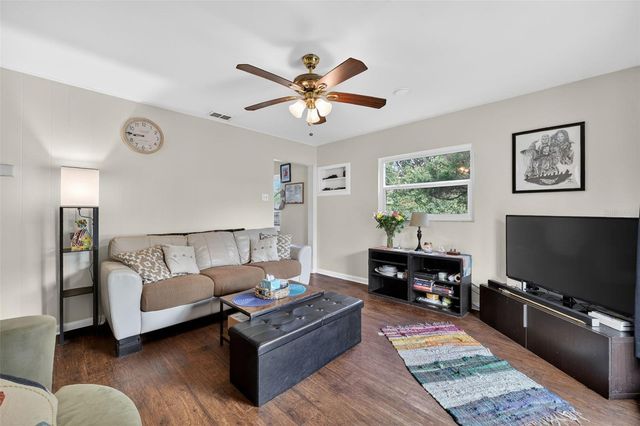 306 E HYDRANGIA STREET, Tampa, FL 33612