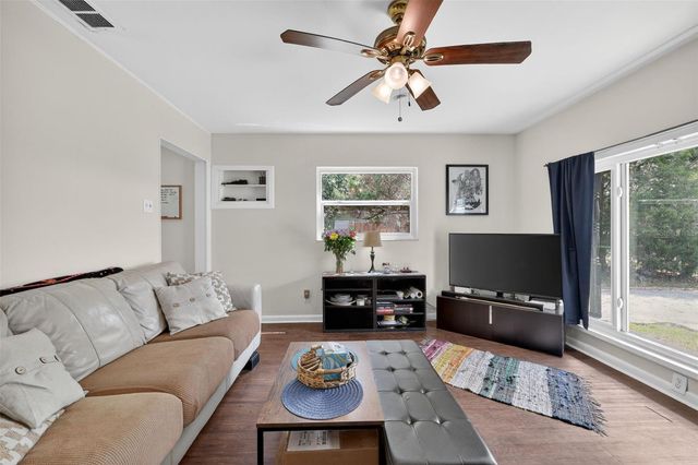 306 E HYDRANGIA STREET, Tampa, FL 33612