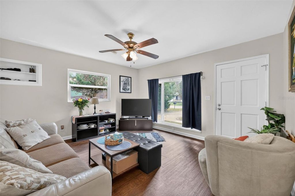 Image 9 of property listing at 306 E HYDRANGIA STREET, Tampa, FL 33612