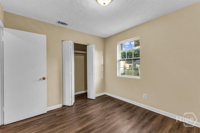 4 Friar Tuck Drive, Savannah, GA 31406